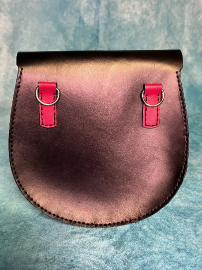 macleod2.webp The MacLeod – Oversized Leather Day Sporran